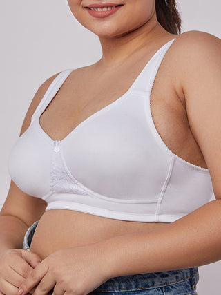 Lace Detailing T-Shirt Bra White left close view
