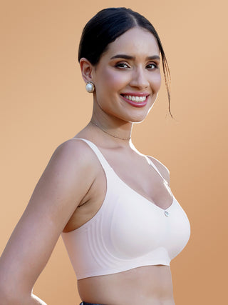 Invisible Fit 360 Degree Support Seamless Padded Bra | M 9901