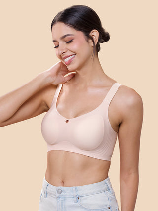 Invisible Fit 360 Degree Support Padded Cups Seamless Bonded Bra | M 9901