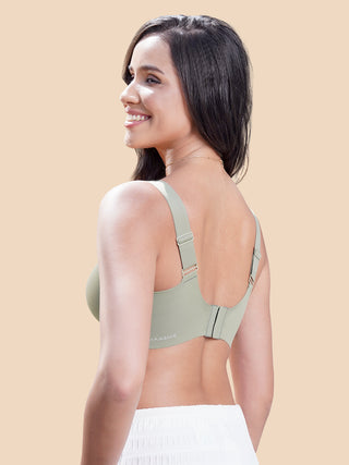 Mesh Detailing Neck Broad Straps Seamless Cups Padded Bonded Bra | M 9902