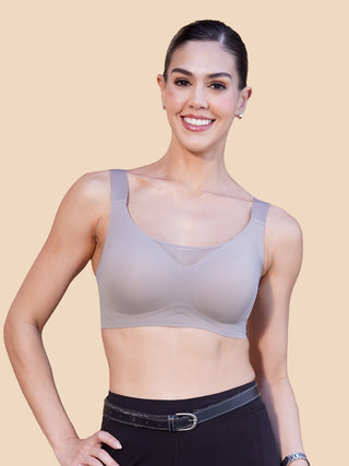 Mesh Detailing Neck Broad Straps Seamless Cups Padded Bonded Bra | M 9902