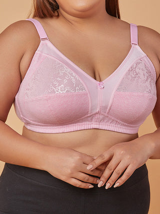 Lace Paneling M Frame Bra Close view Pink