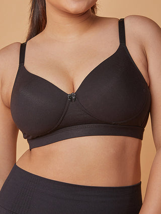 Black Soft Padded Cups Full Coverage T-Shirt Bra Front View