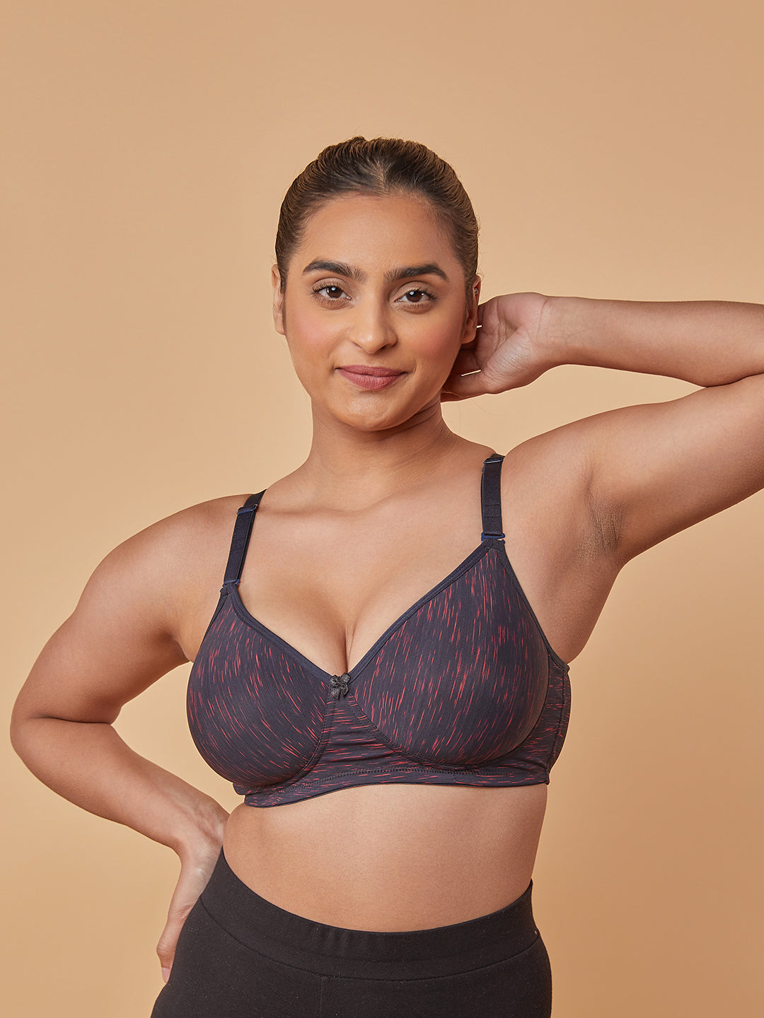 maashie Cotton Non-Padded Non Wired Moulded Cups Everyday Bra Red,Black  Women Full Coverage Non Padded Bra - Buy maashie Cotton Non-Padded Non  Wired Moulded Cups Everyday Bra Red,Black Women Full Coverage Non